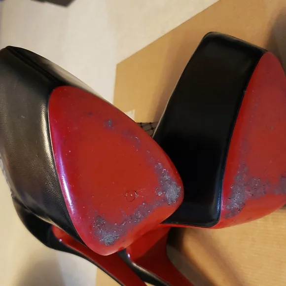 Christian Louboutin size 40 color Black leather 100% Authentic - Picture 9 of 17